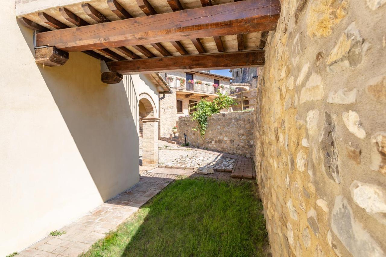 Gh Borgo Pulciano Agriturismo モントーネ エクステリア 写真
