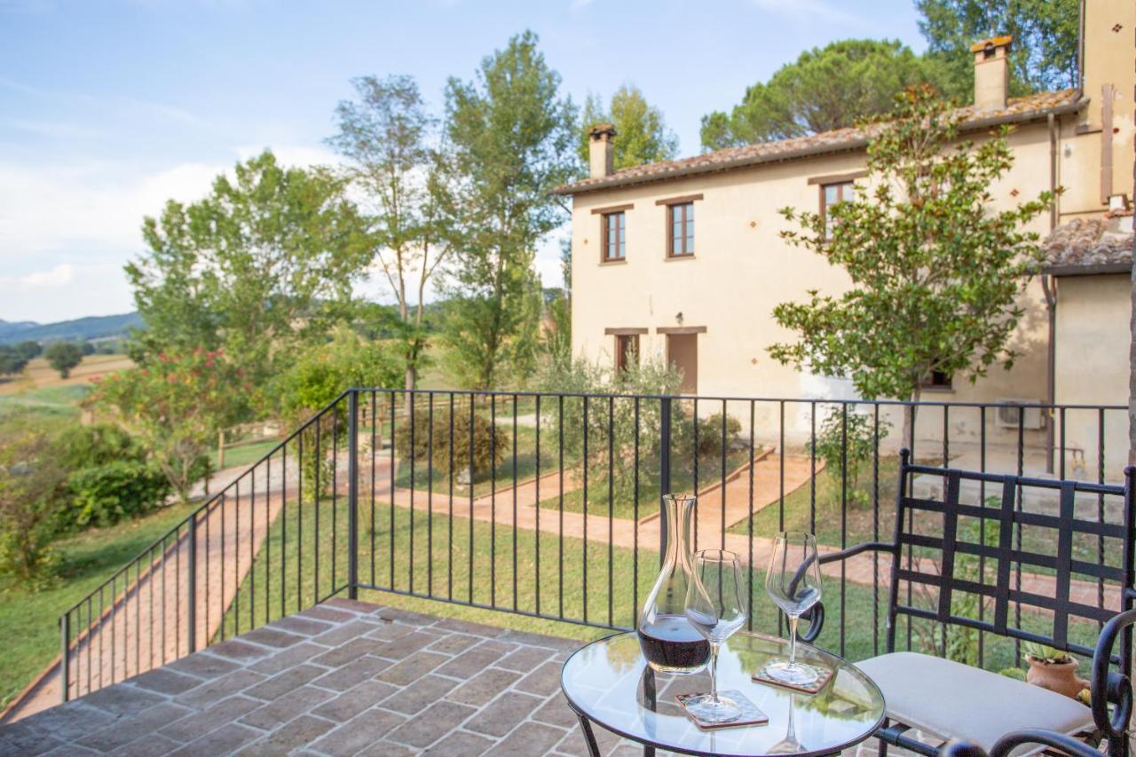 Gh Borgo Pulciano Agriturismo モントーネ エクステリア 写真