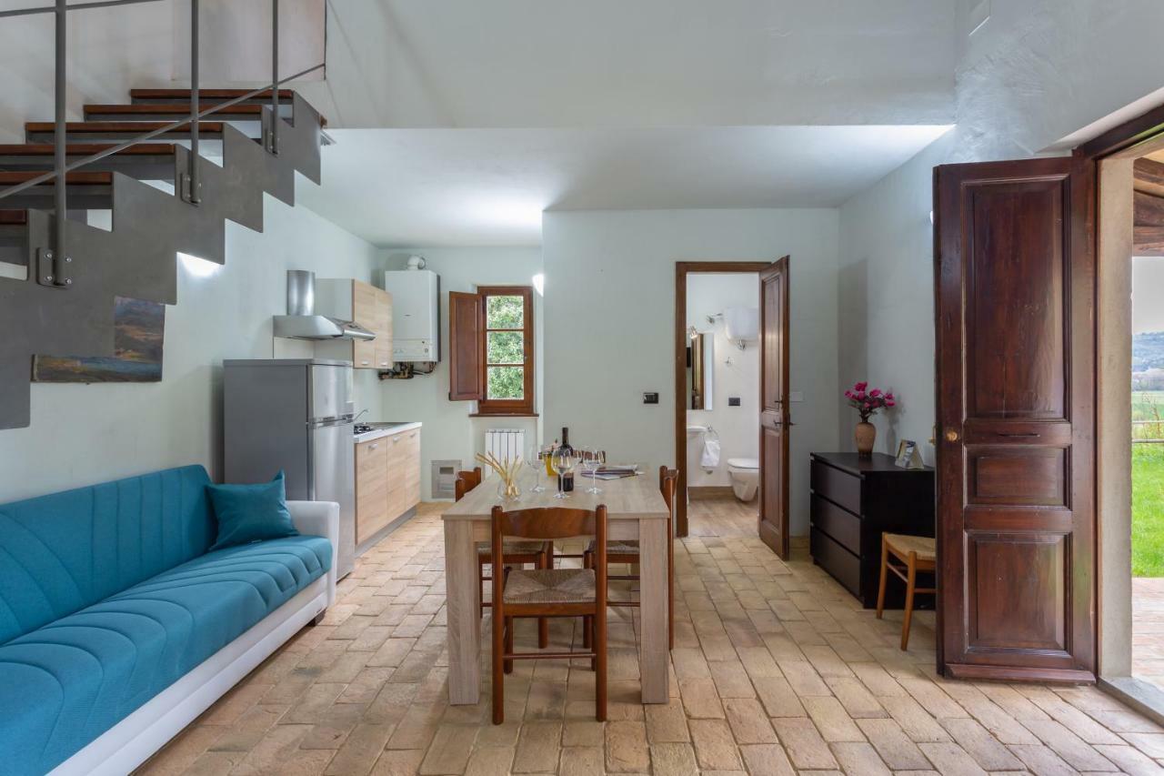 Gh Borgo Pulciano Agriturismo モントーネ エクステリア 写真
