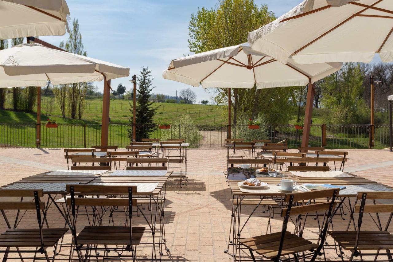 Gh Borgo Pulciano Agriturismo モントーネ エクステリア 写真