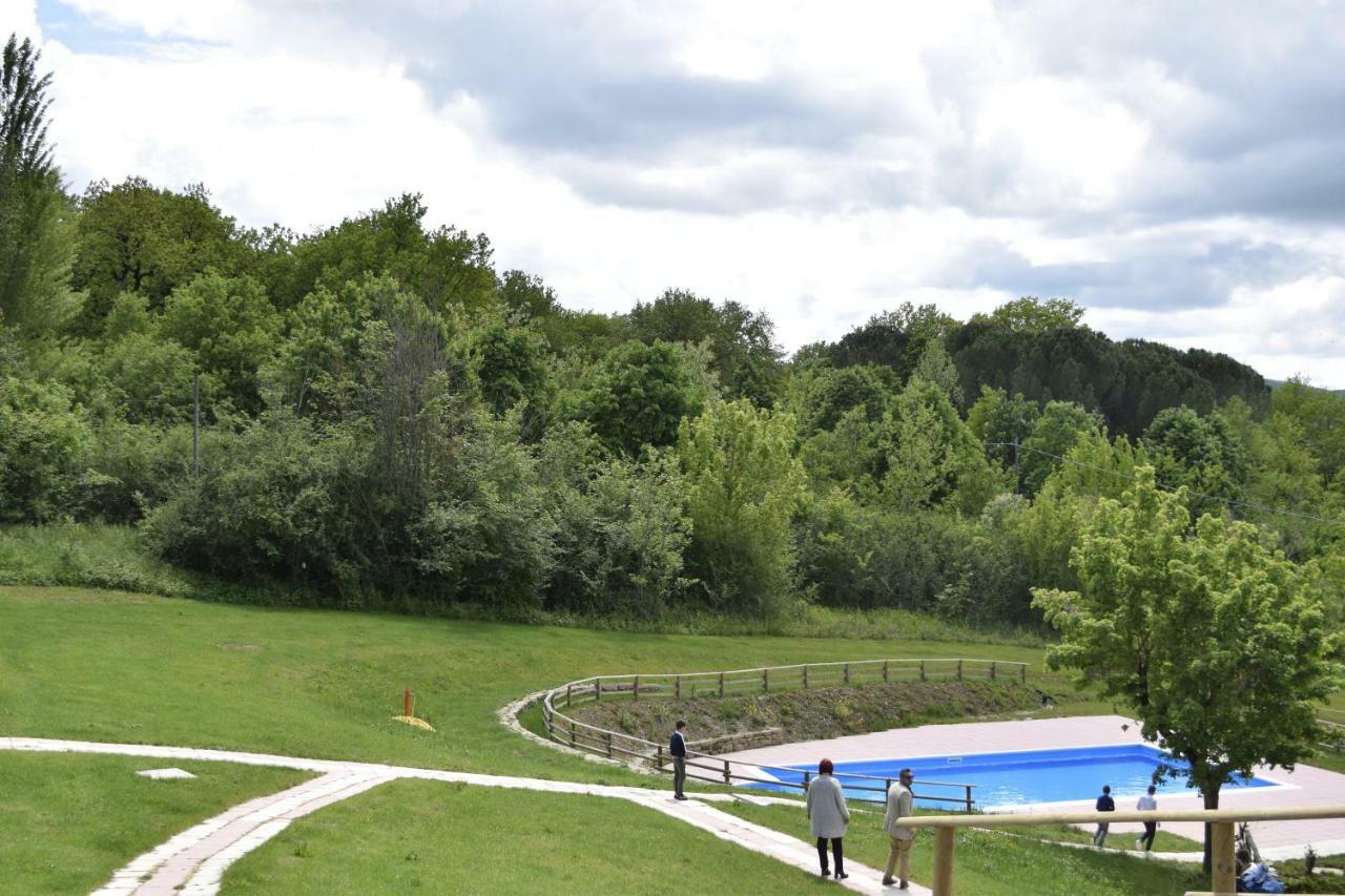 Gh Borgo Pulciano Agriturismo モントーネ エクステリア 写真