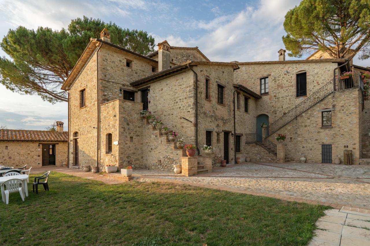Gh Borgo Pulciano Agriturismo モントーネ エクステリア 写真